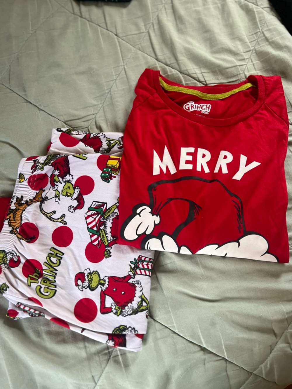 Dr. Seuss Red "Merry" Grinch Pajama Set with White Polka Dot Pants